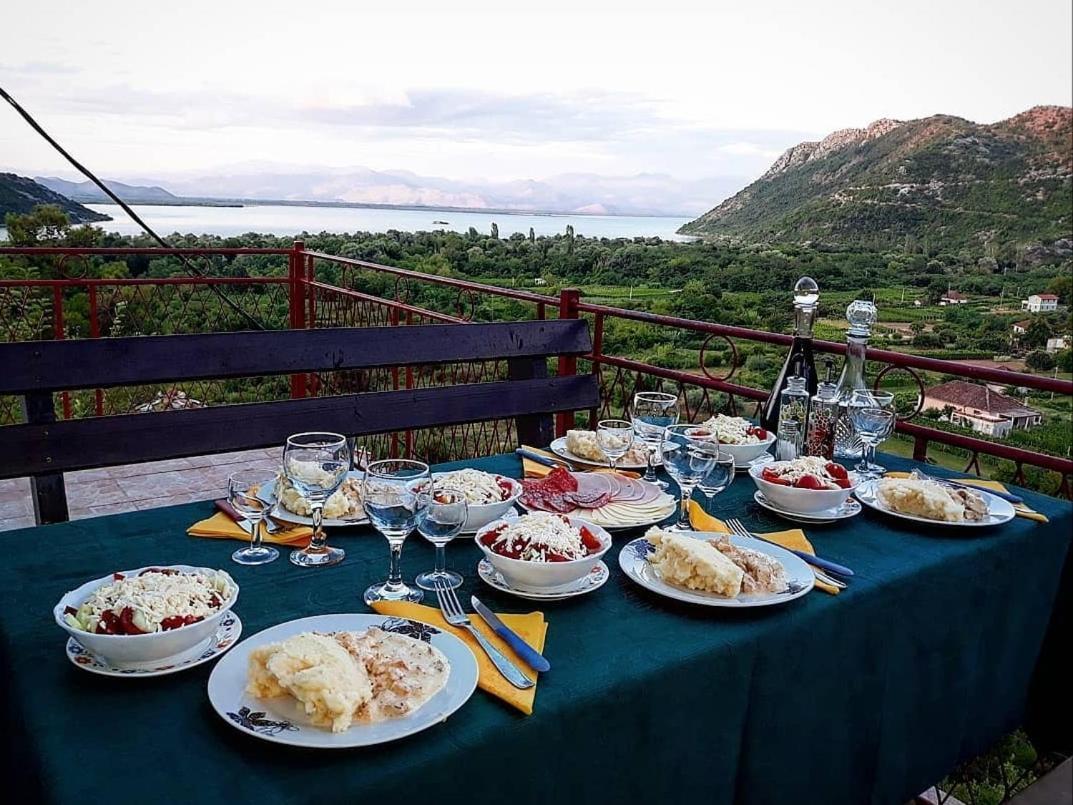 Farm House Godinje Екстер'єр фото